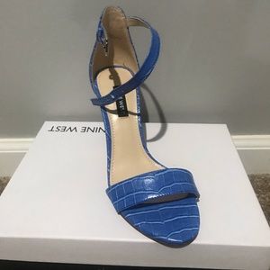 Nine West blue leather sandals NWT size 6